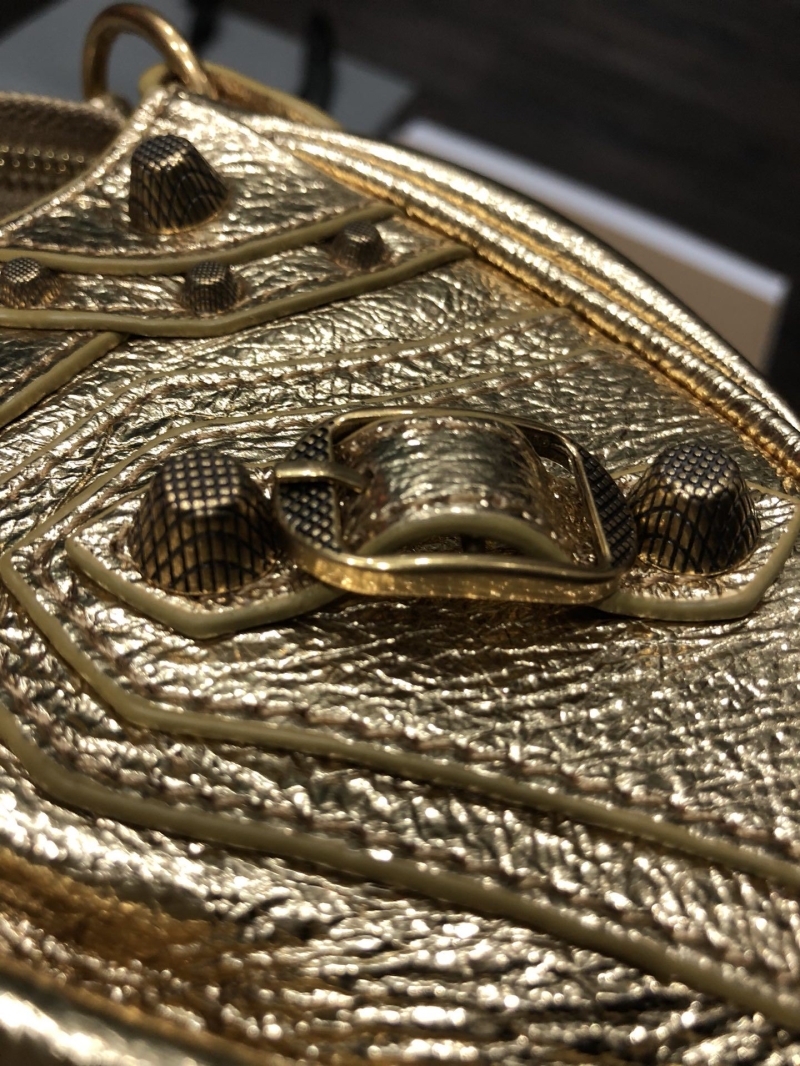 Ba1en*iaga le cagole bags